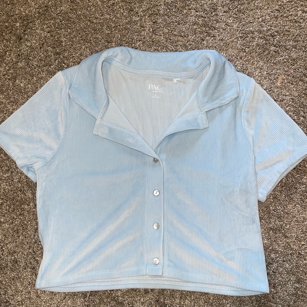 PacSun cropped shirt
